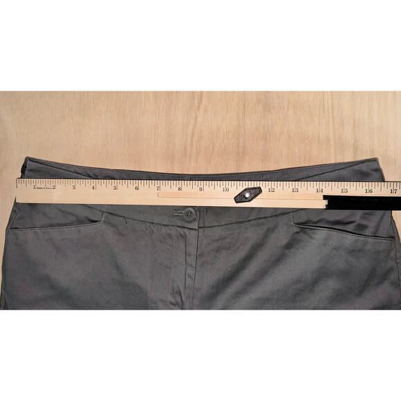 New York & Company Womens Cropped Pants Size 12 (32x23) Dark Gray Straight Leg - Picture 11 of 12